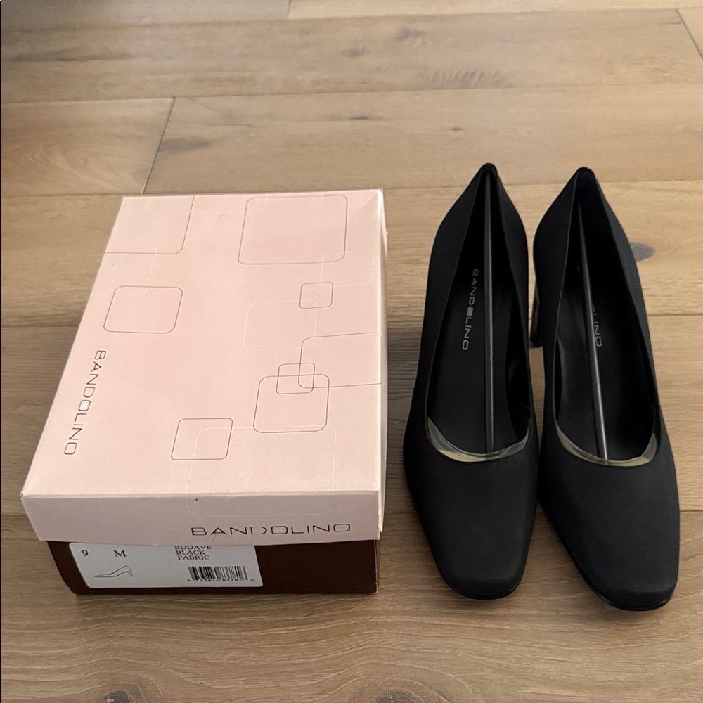Bandolino Black Heels